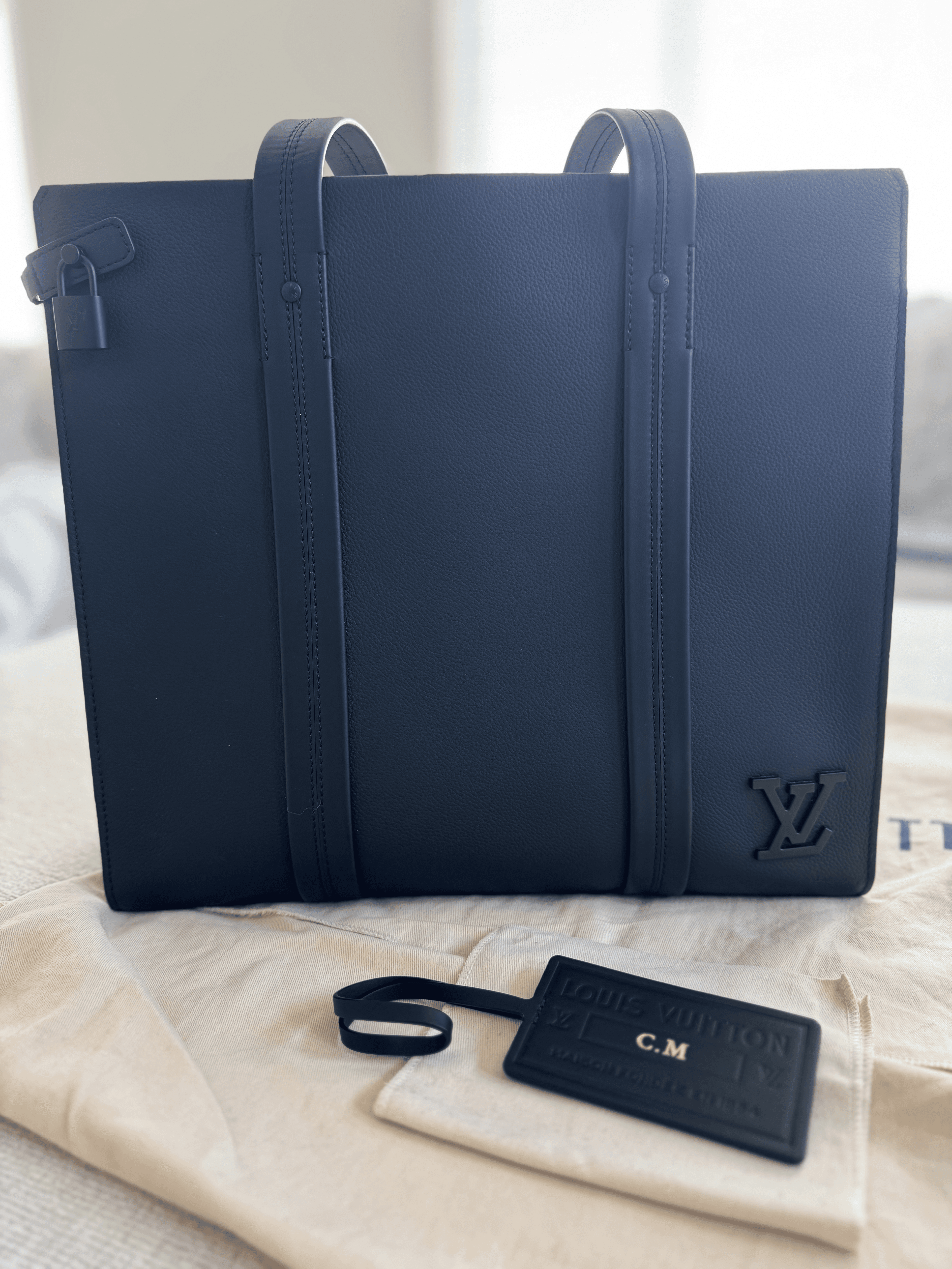 Louis Vuitton — Aerogram Takeoff Leather Tote Bag — photo 1 of 13