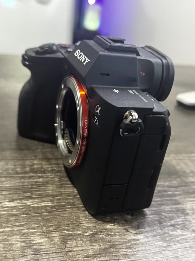 Sony — Alpha 7S III Full-frame Mirrorless Camera (Body Only) - Black — photo 1 of 6